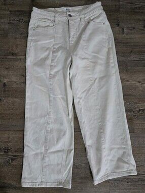 Women’s White Straight-Leg Pants